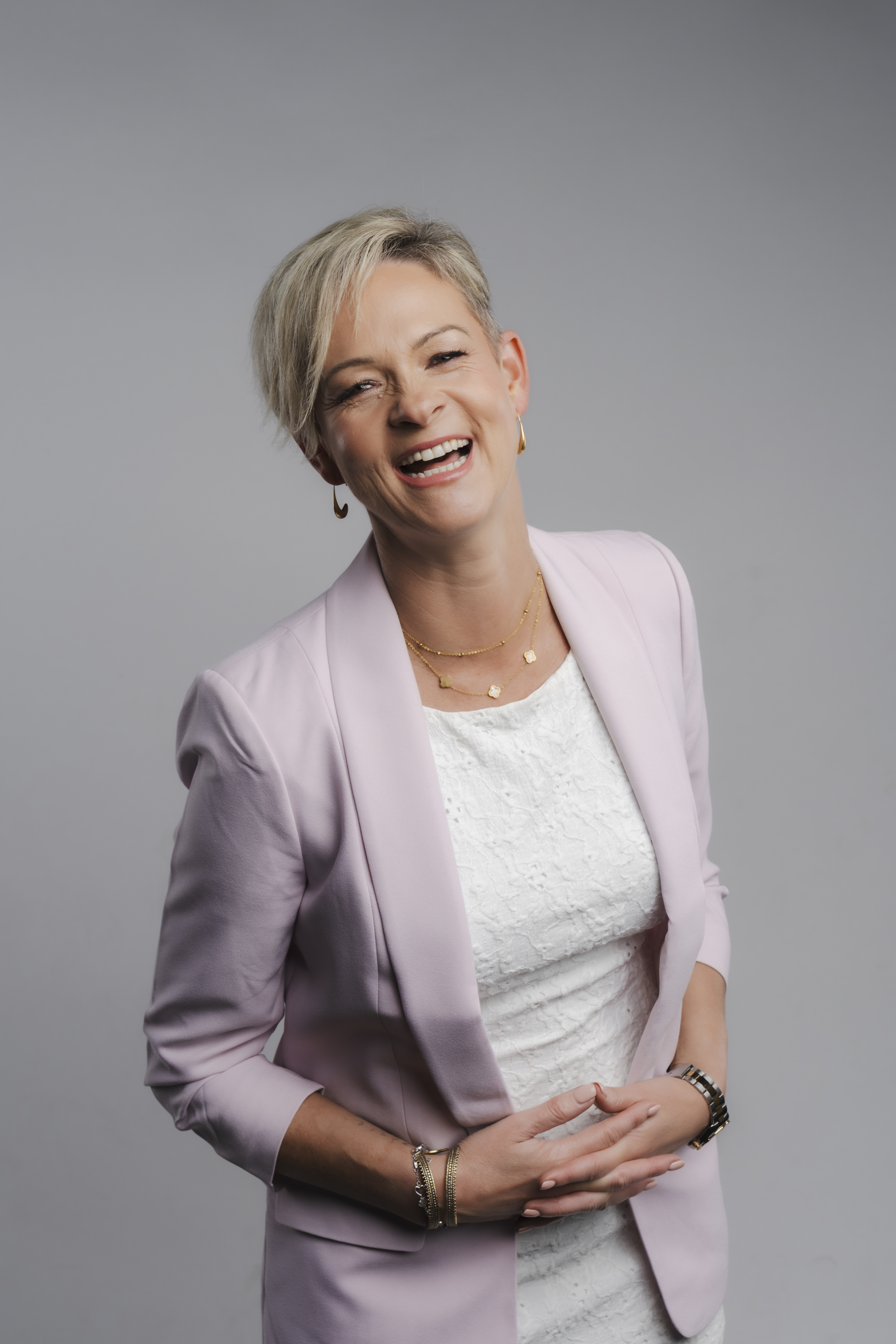 Karin Blaauw, bilingual English and Afrikaans real estate agent at Harcourts Cooper & Co Silverdale